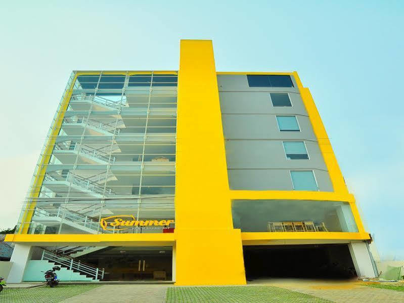 Summer Bed & Breakfast Banjarmasin  Ngoại thất bức ảnh